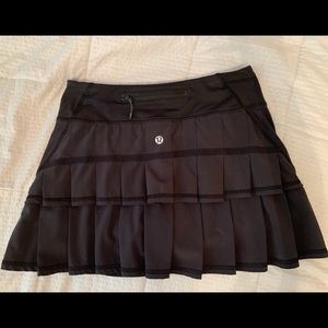 Lululemon Pleated Skirt- Black